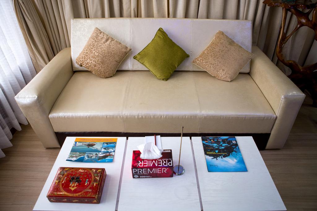 Penthouse Suite